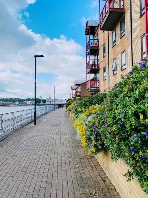 Bright &Spacious One Bedroom Flat Off Canary Wharf Londyn Zewnętrze zdjęcie