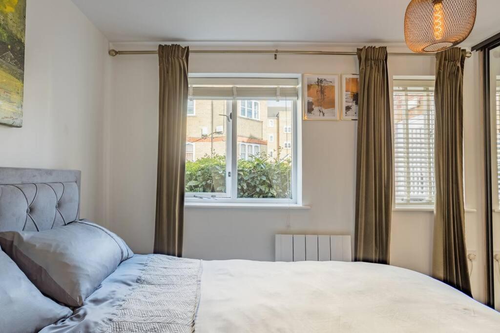Bright &Spacious One Bedroom Flat Off Canary Wharf Londyn Zewnętrze zdjęcie